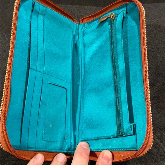 Beaded Wallet - Picture 2 of 2